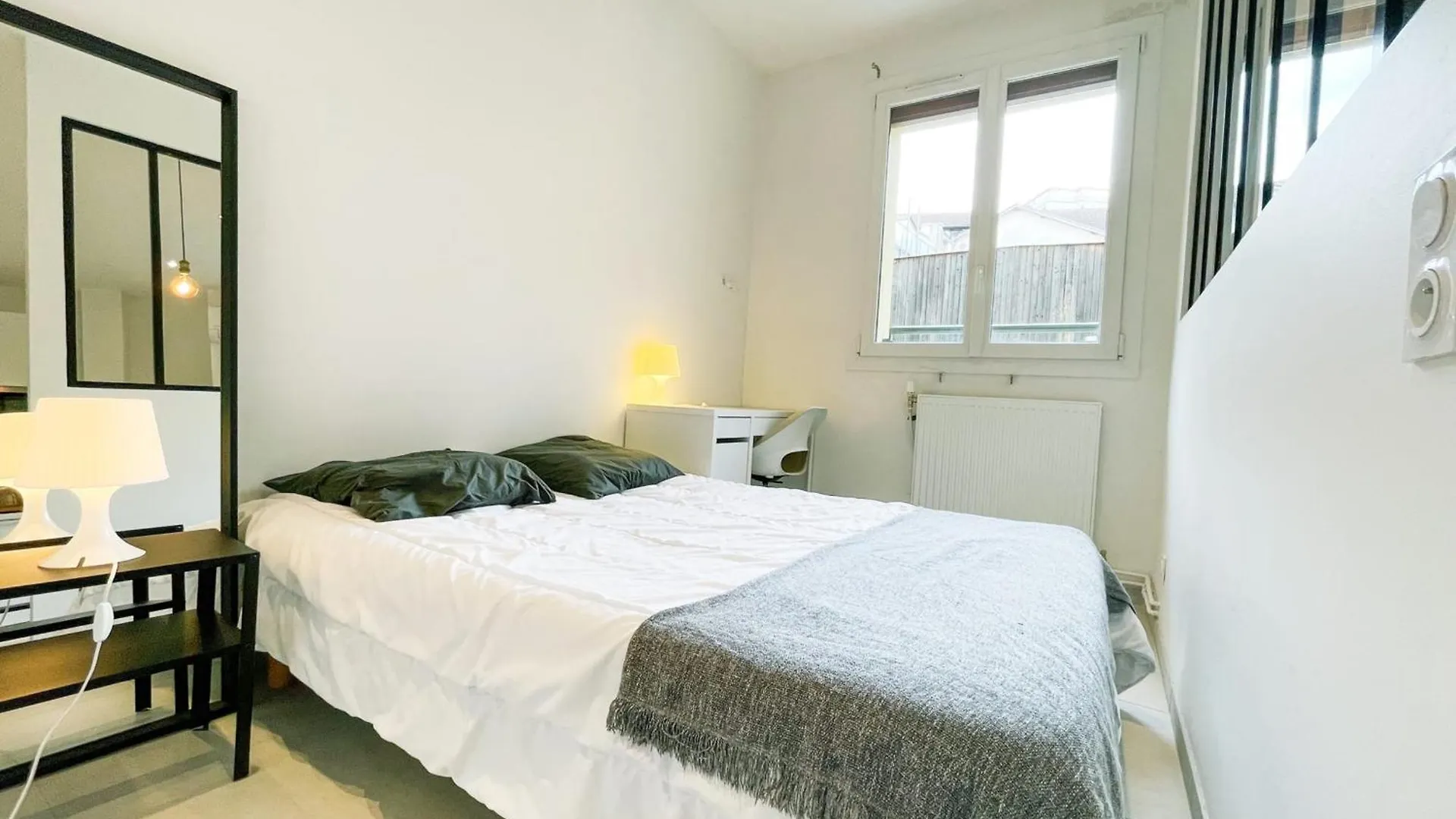 #By Le Grenette Pedestrianised Streets Air-Conditioned Apartment Grenoble 0*,  France